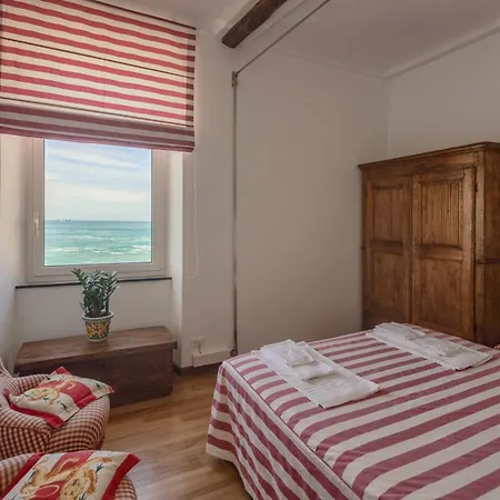 Il Castello - Beautiful Beachfront Bogliasco