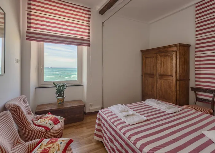 Il Castello - Beautiful Beachfront Bogliasco